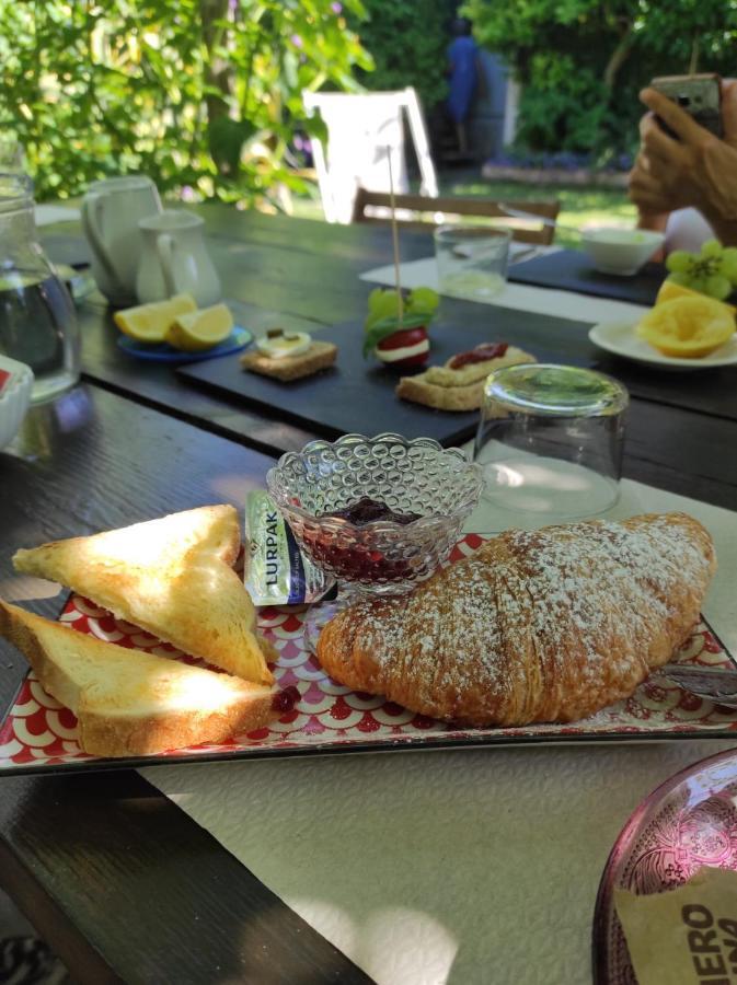 Casa Cambini Bed and Breakfast Marina di Massa Εξωτερικό φωτογραφία