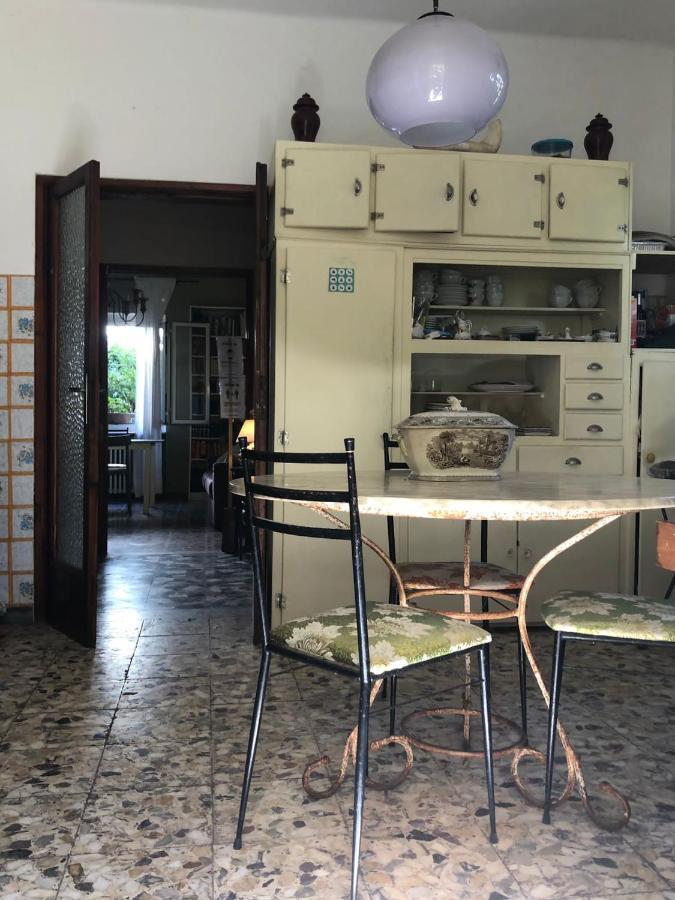 Casa Cambini Bed and Breakfast Marina di Massa Εξωτερικό φωτογραφία